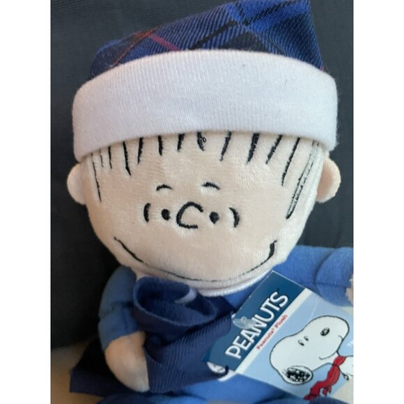 Peanut Linus Stuffed Toy 10" Plays “Oh Christmas Tree” Works! - Picture 4 of 8